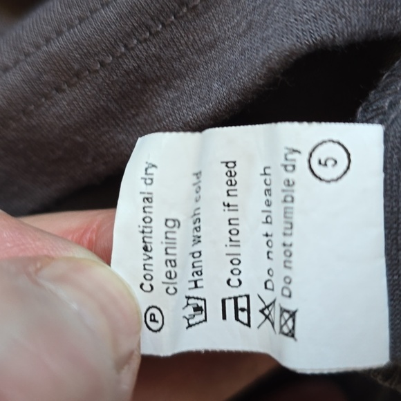 Boutique  Private Label gray chill muscle tank size medium - Picture 8 of 8